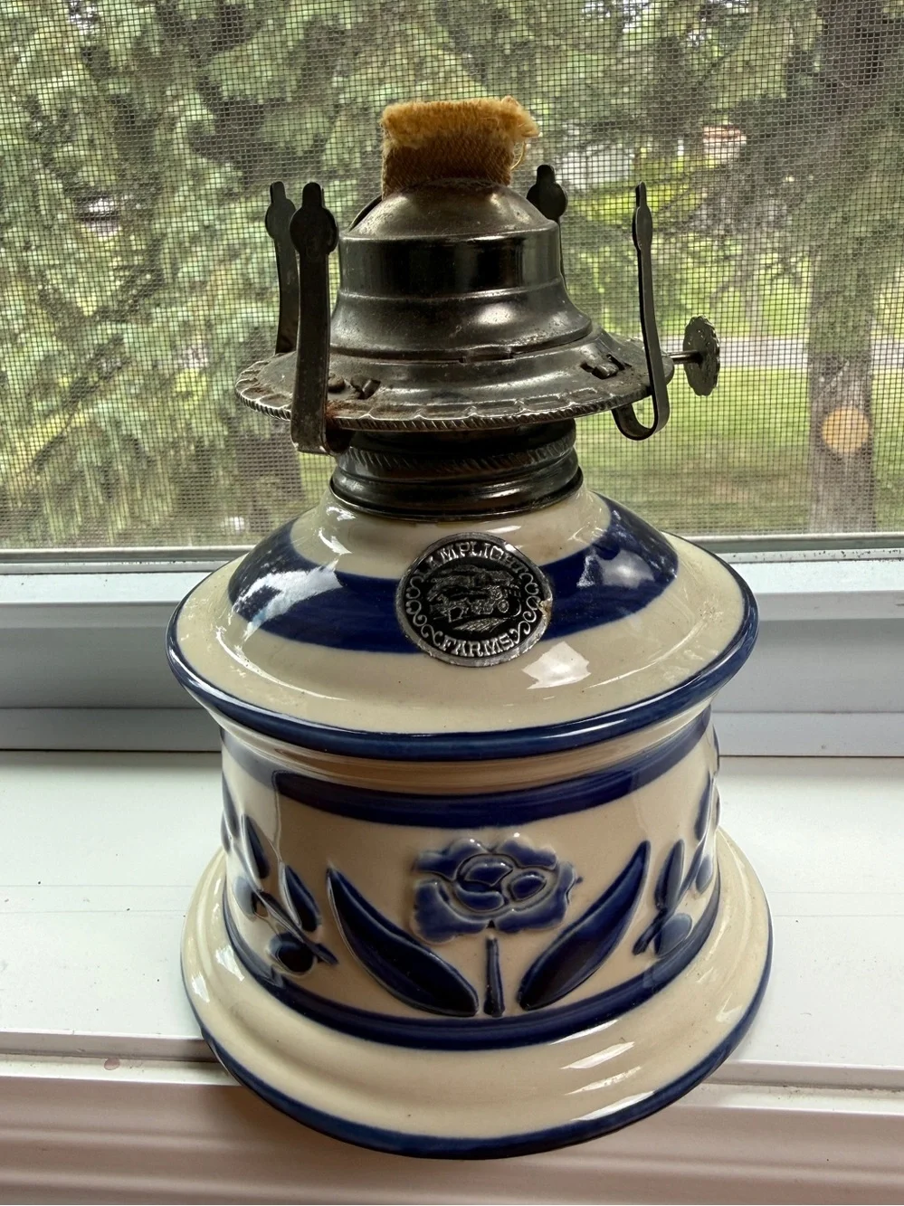 Vintage Lamplight Farms Floral Blue/White Ceramic Base Oil Lamp Prairie Coastal